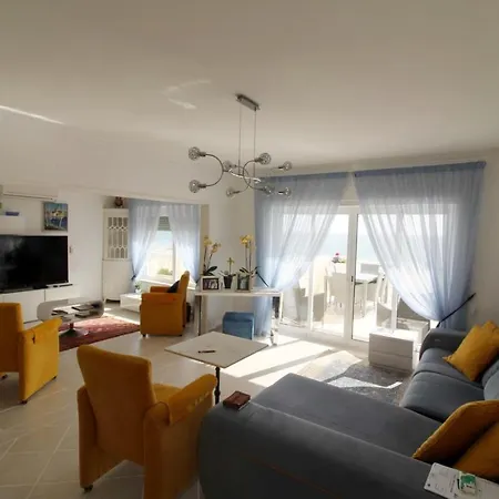 Riomar Penthouse Портиман